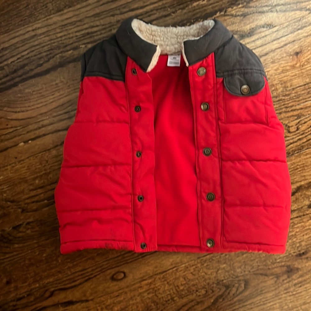 Carters 4t kids vest size 4